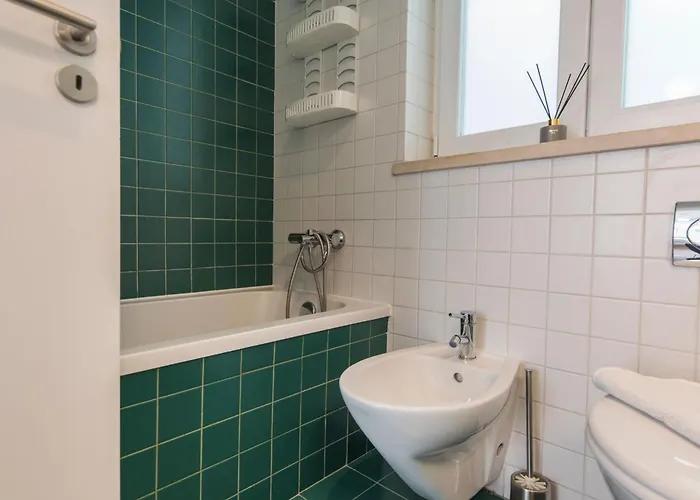 Lejlighed Sunny 3bdr In Graca By Lovelystay