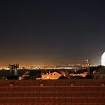 아파트 Sunny 3bdr In Graca By Lovelystay *