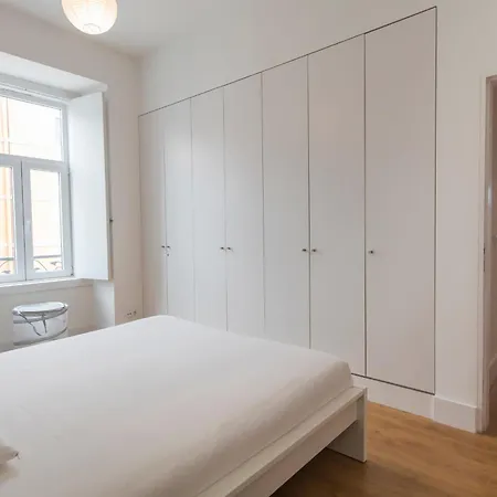 Sunny 3bdr In Graca By Lovelystay Lisbon